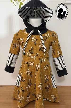 Robe à capuche fleurie ocre et rayures